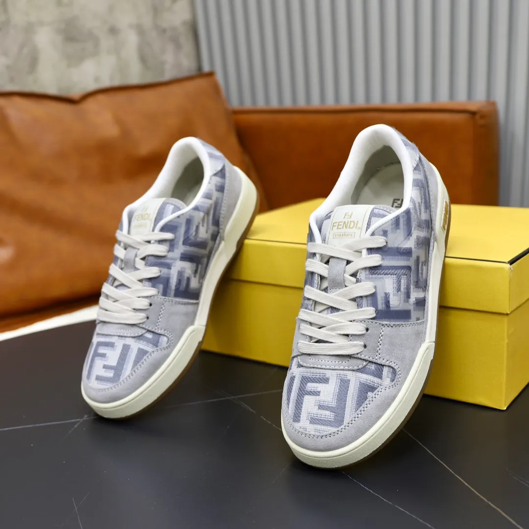 Ex-factory price: 580🔥Couple model (top original order) Brand: FENDI Size: 35-44 (customized for men 38 and 45) Grade: original order quality high version Material: imported original cowhide stitching➕ high-quality and comfortable lining original TPU lightweight non-slip outsole Style category: travel fashion casual shoes versatile trend